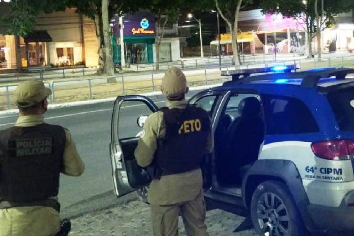 16 estabelecimentos são fechados pela PM durante Toque de Recolher de quinta (1º)