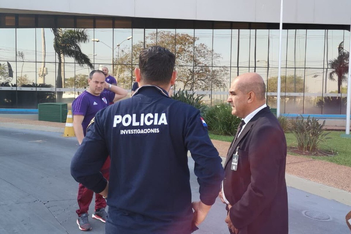 Jogador do River é preso antes de jogo decisivo pela Libertadores