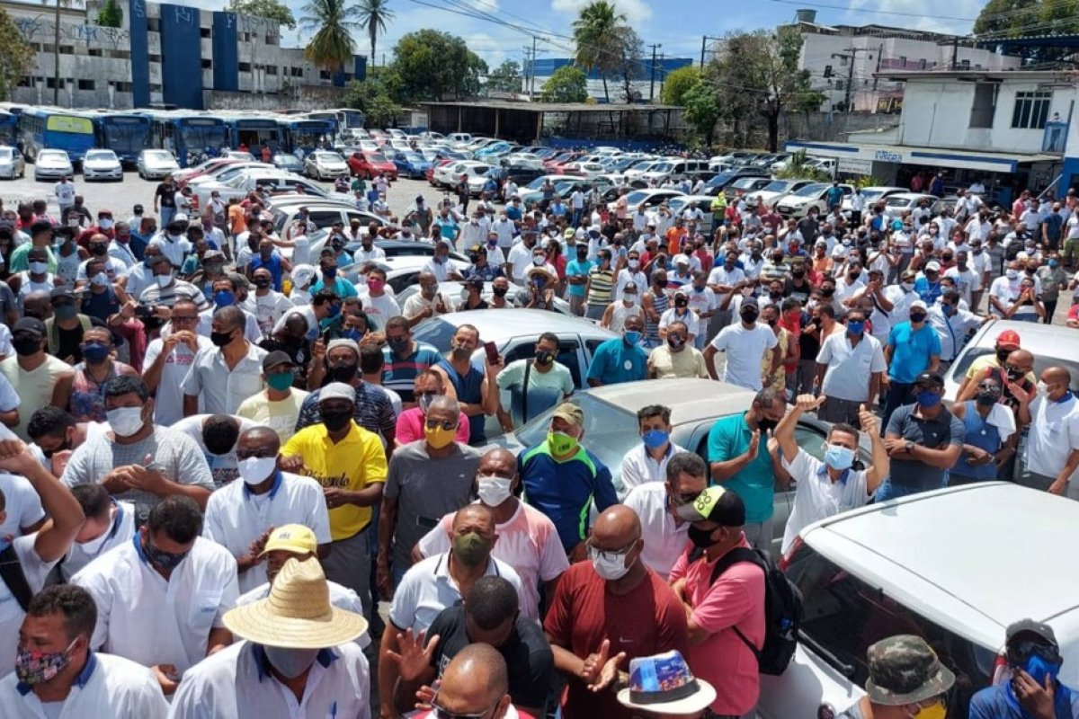 Rodoviários da CSN voltam ao trabalho nesta segunda-feira (5), após acordo com a prefeitura
