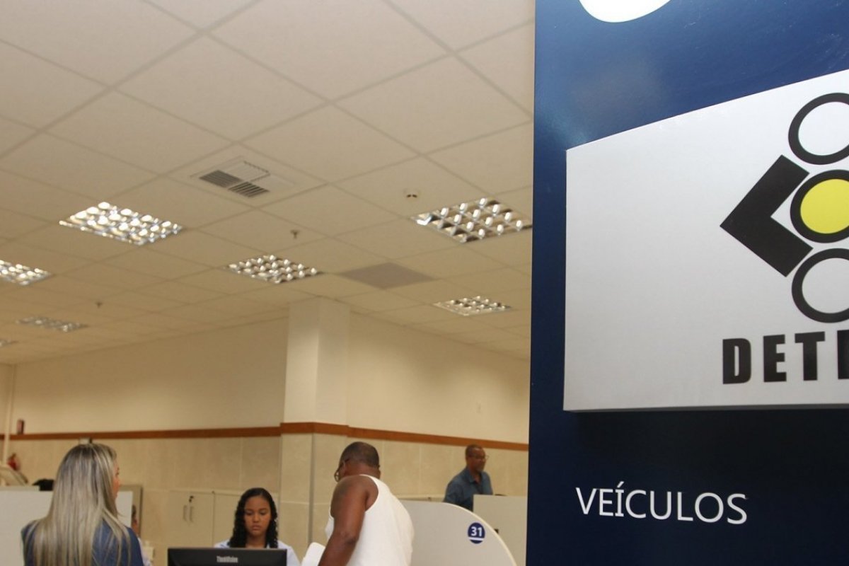 Detran-Ba volta a atender nesta segunda em Salvador