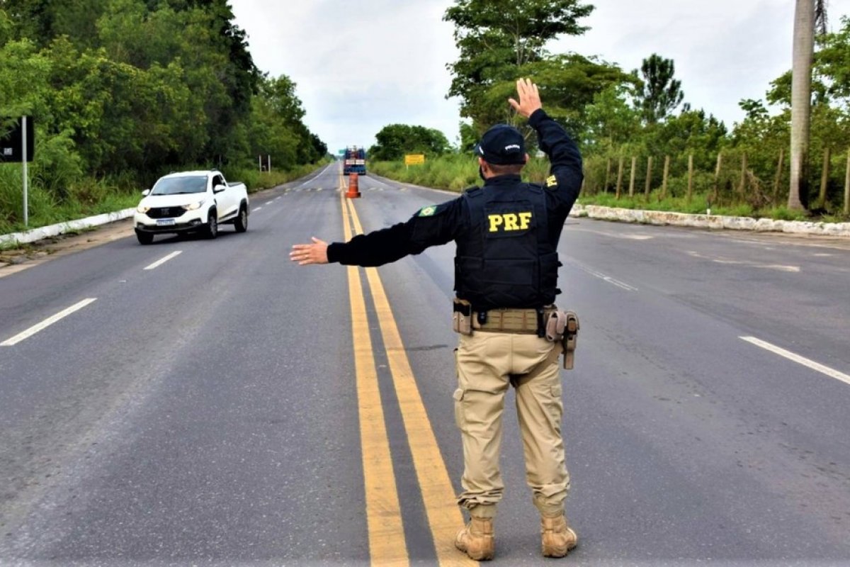 Mais de 4 mil infrações de trânsito são registradas na Bahia durante Semana Santa, diz PRF