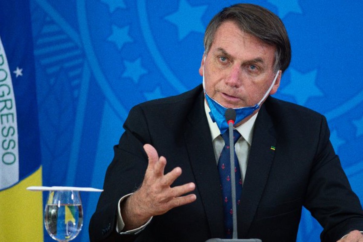 Sete ministros serão empossados por Bolsonaro nesta terça (6)