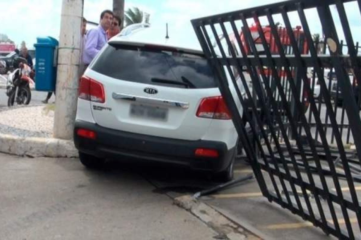 Katia Vargas pede devolução de carro envolvido no acidente de irmãos mortos