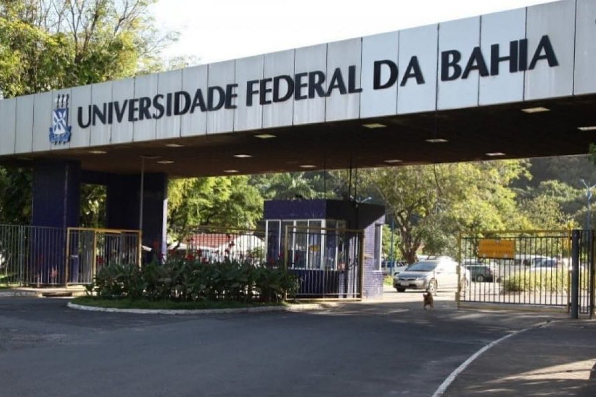 Ufba paga parte de dívida a empresa terceirizada