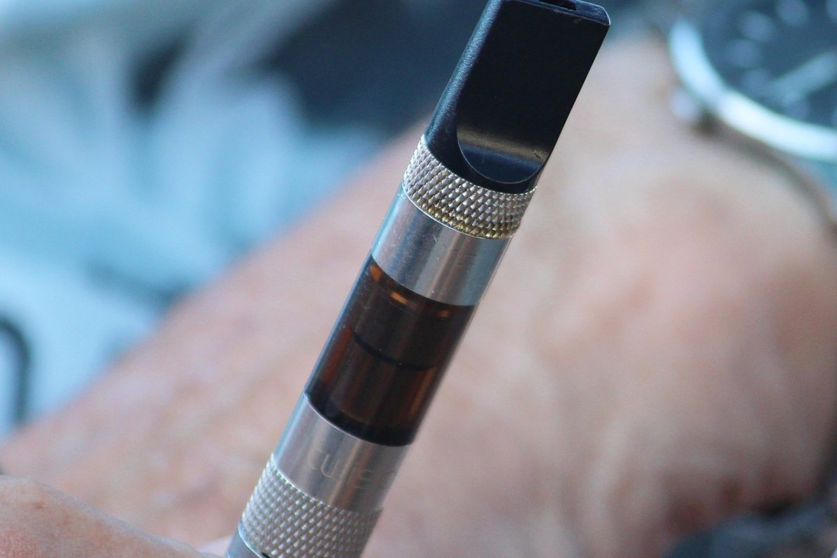 EUA reporta primeira morte derivada a doença respiratória ligada ao uso de cigarros eletrônicos