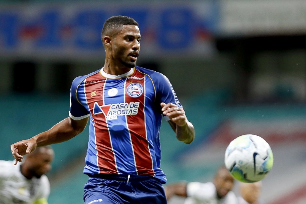 São Paulo e Bragantino encaminham acordo para venda de direitos econômicos de Gabriel Novaes