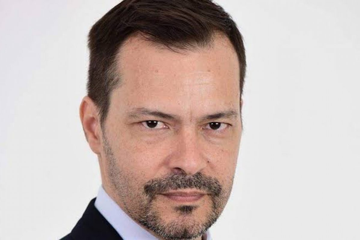 Ator Heitor Martinez está internado com Covid-19