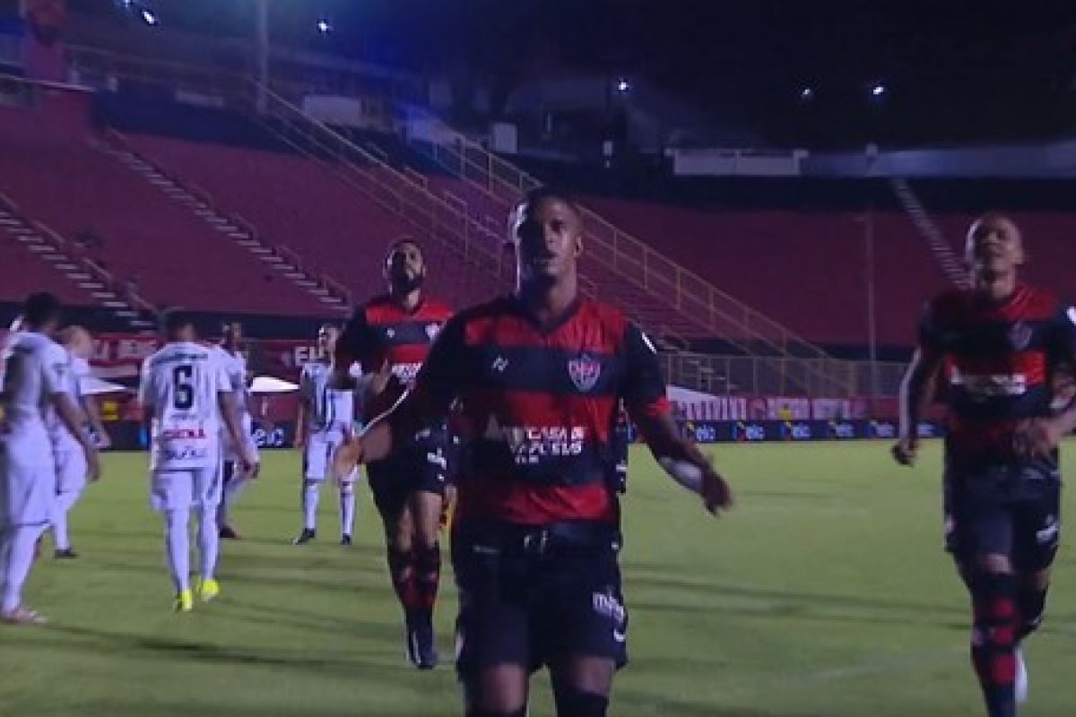 Vitória faz dever de casa, bate Rio Branco e segue para terceira fase da Copa do Brasil