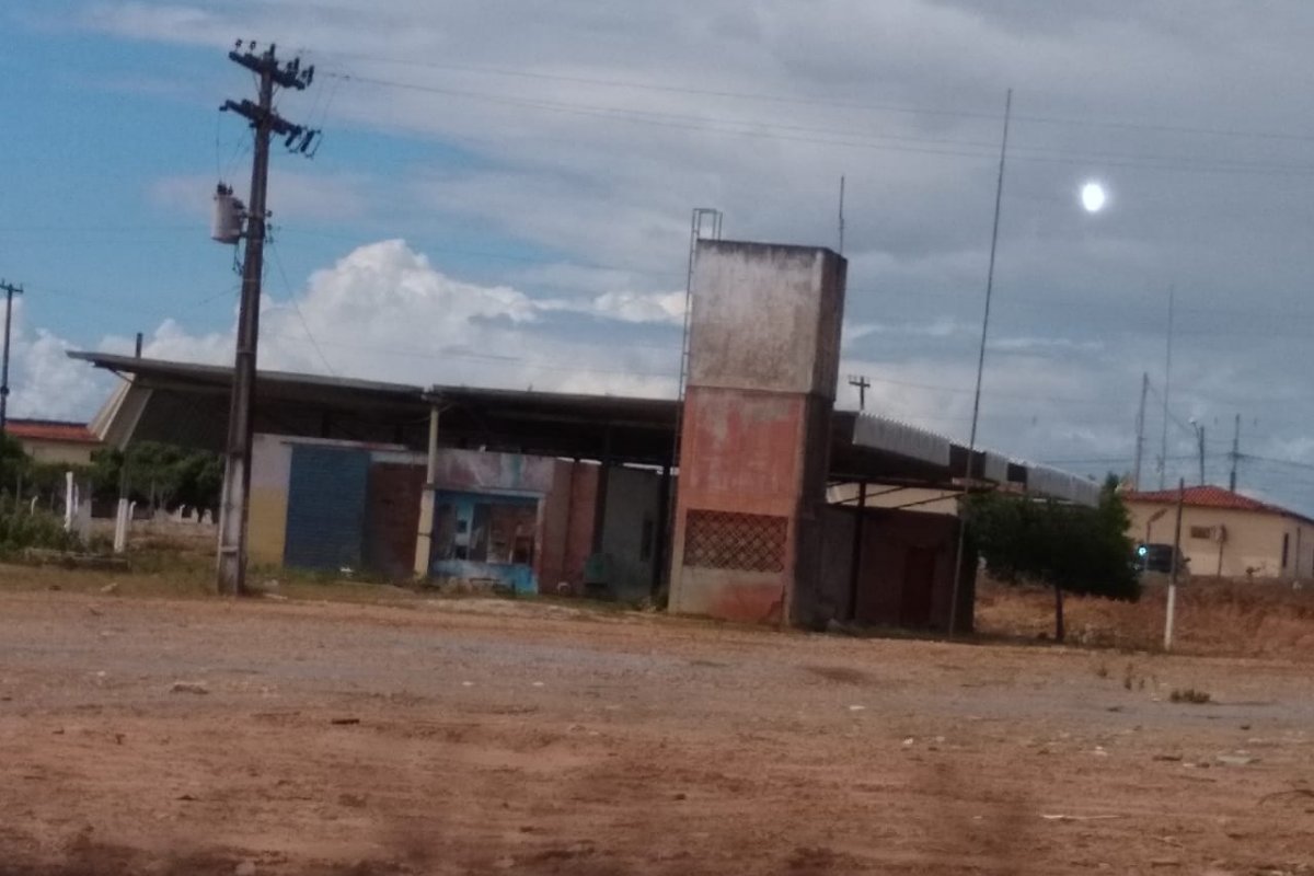 Usuários de terminal rodoviário no nordeste da Bahia reclamam de abandono do local