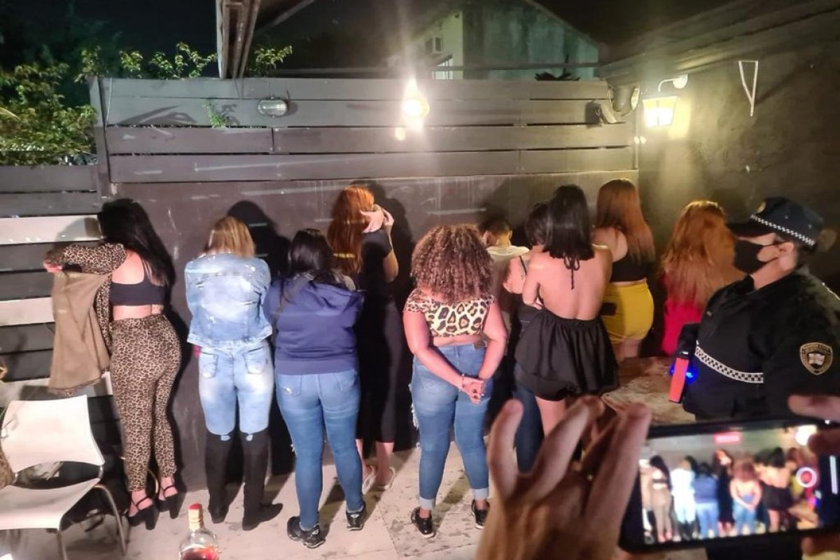 Polícia fecha festa clandestina na Zona Leste de São Paulo