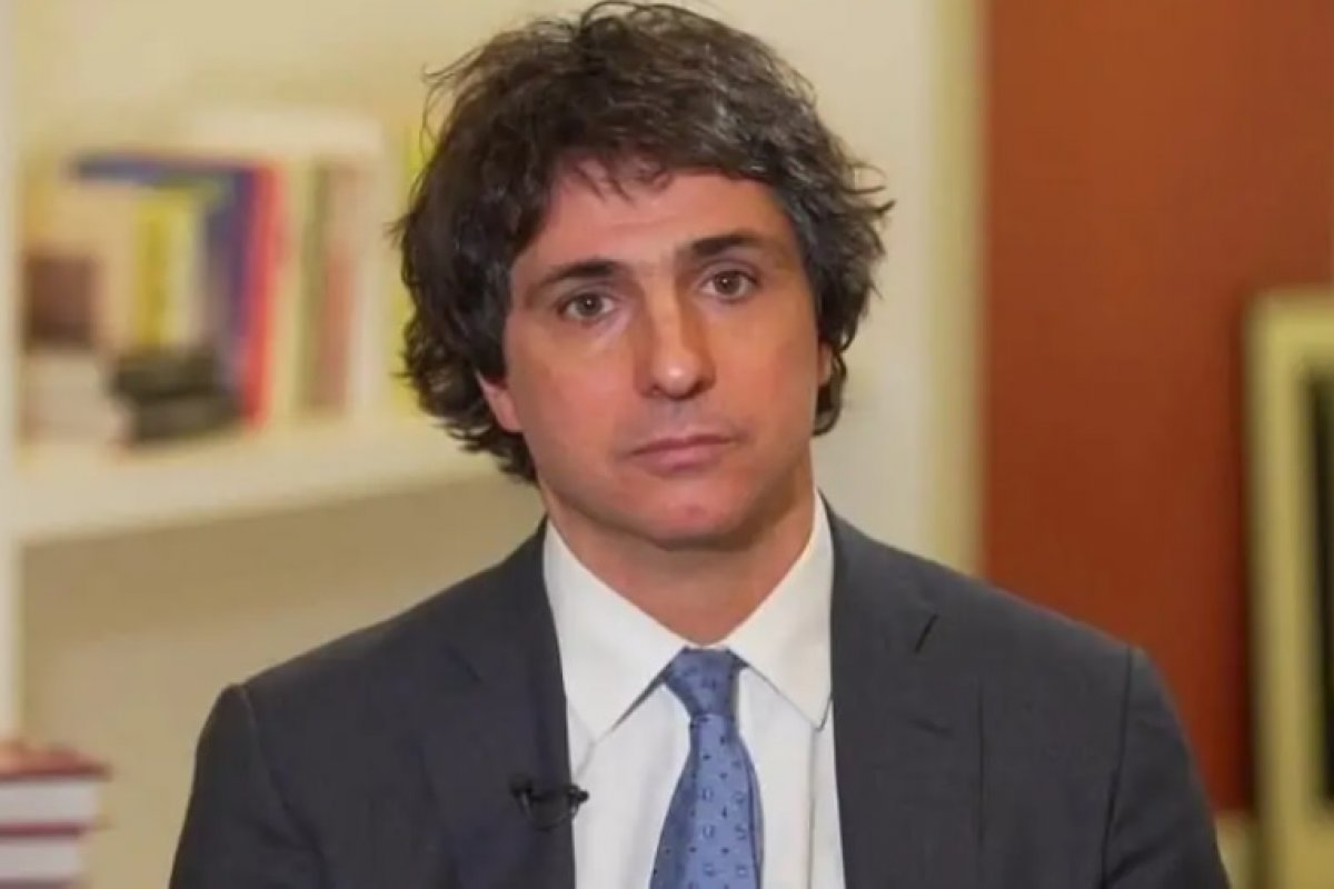 Guga Chacra chama Príncipe Philip de "racista" e apaga post