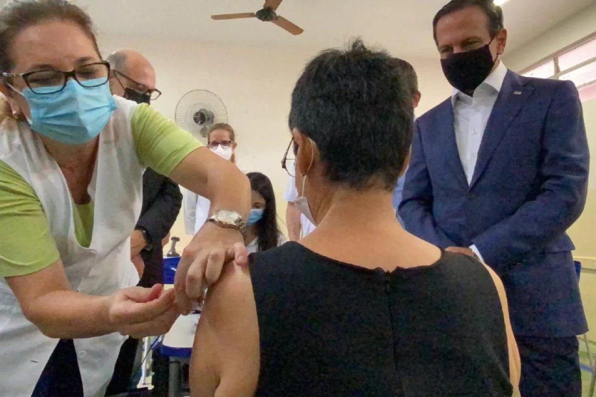 Serrana zera busca por UTI após vacinação em massa da população