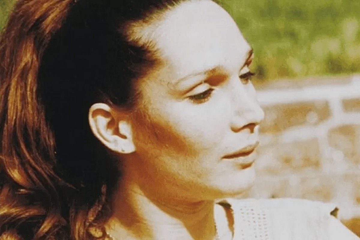 Abaixo-assinado pede que nome de brasileira trans assassinada em Portugal vire nome de rua após 15 anos do crime