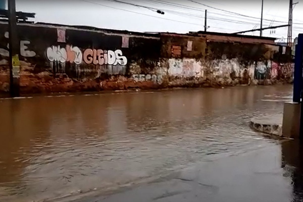 Salvador amanhece com tempo estável, mas Defesa Civil alerta para riscos de deslizamentos