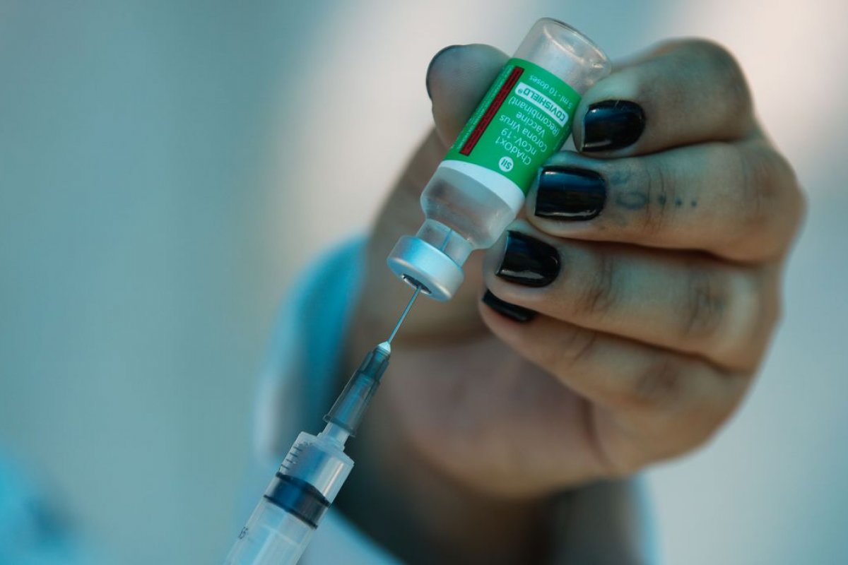 Covid-19: mais 8,5 mil pessoas são vacinadas em primeira dose na Bahia