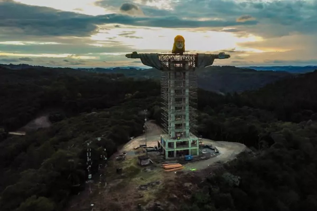 Estátua de Cristo em Encantado pode superar a do Rio e ser a maior do Brasil