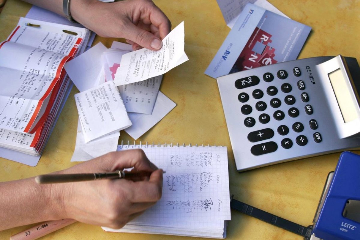 Serasa: 4 em cada 10 brasileiros teve descontrole financeiro na pandemia