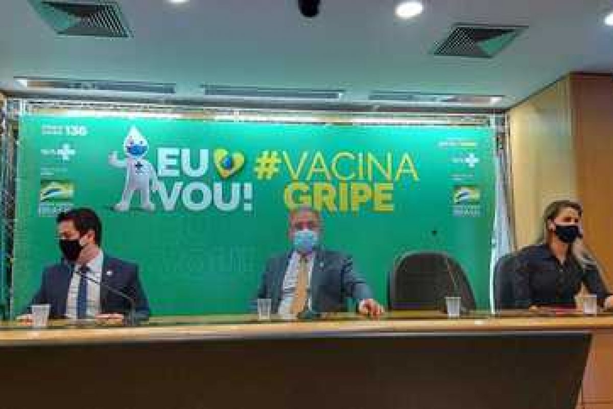 Marcelo Queiroga cobra disciplina e anuncia campanha anticovid no transporte