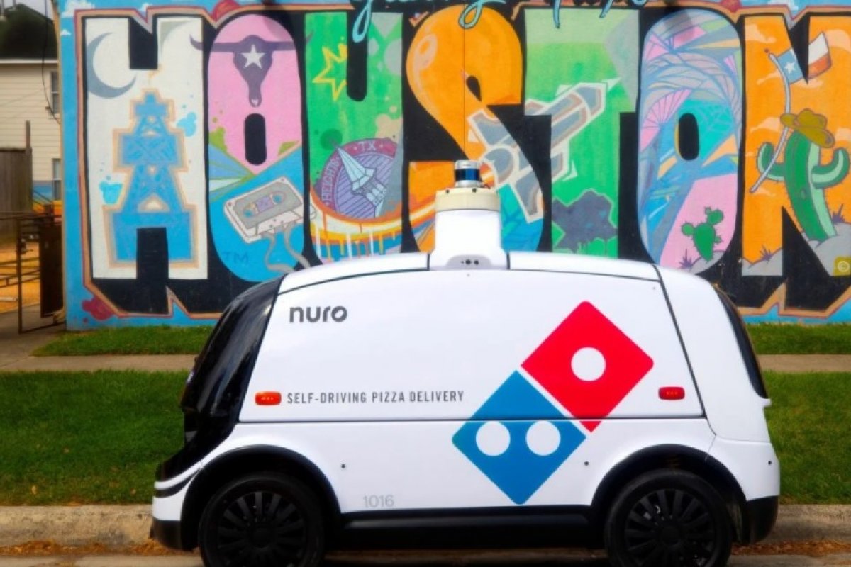 Empresa passa a usar robôs autônomos para entregar pizzas