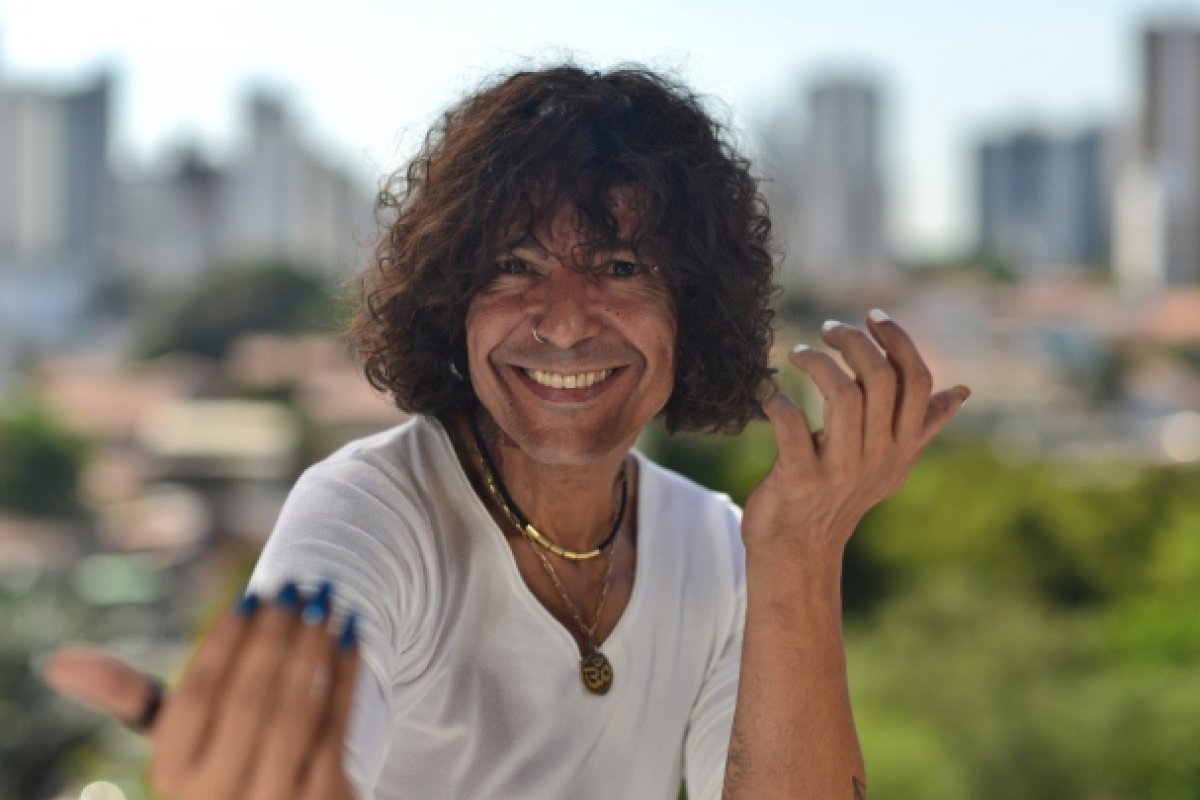 Luiz Caldas homenageia João Gilberto em álbum de Bossa Nova