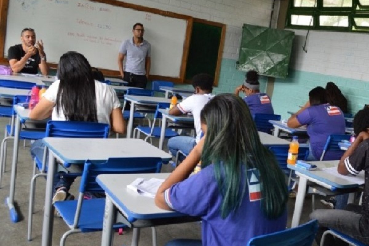 Bahia: matrícula para novos alunos da rede estadual encerra nesta quarta (14)