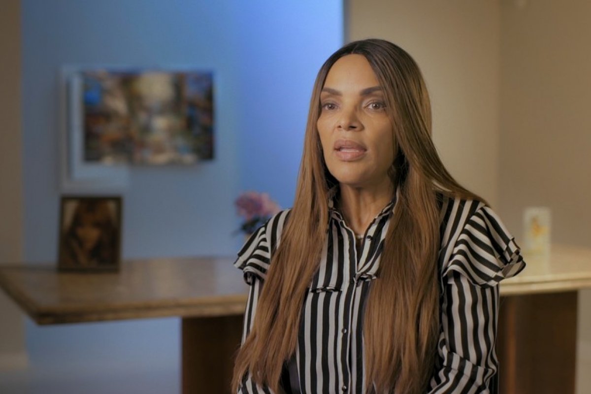 Flordelis contrata advogada acusada de apropriar-se de parte dos salários de servidores