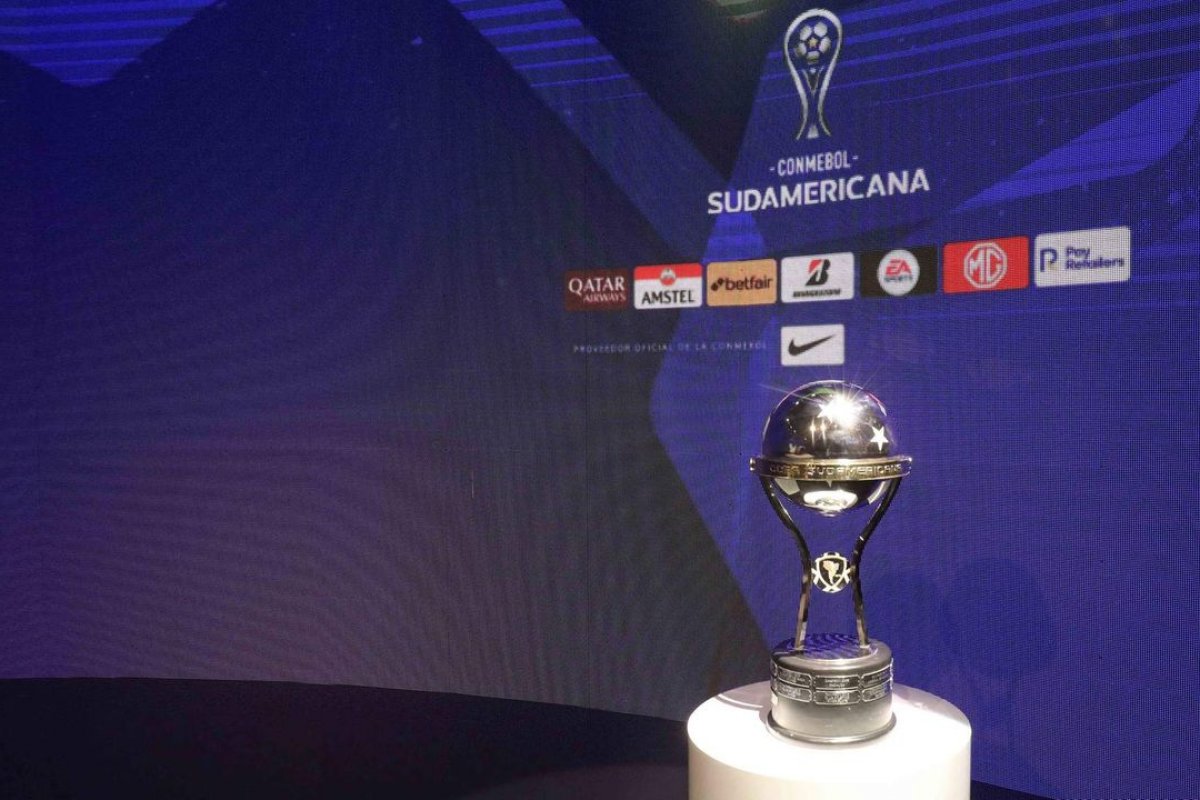 Conmebol quer vacinar quatro mil pessoas até junho