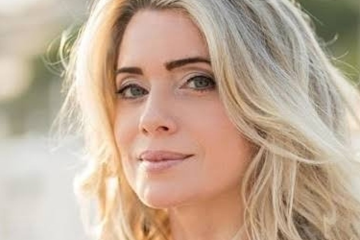 Após 29 anos, TV Globo não renova contrato com Leticia Spiller!