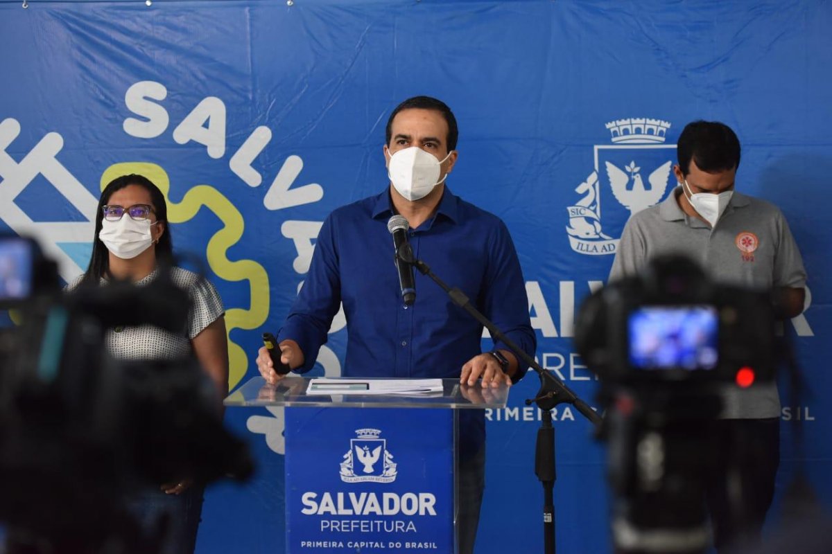 Bruno Reis quer incluir professores de 50 anos na vacinação