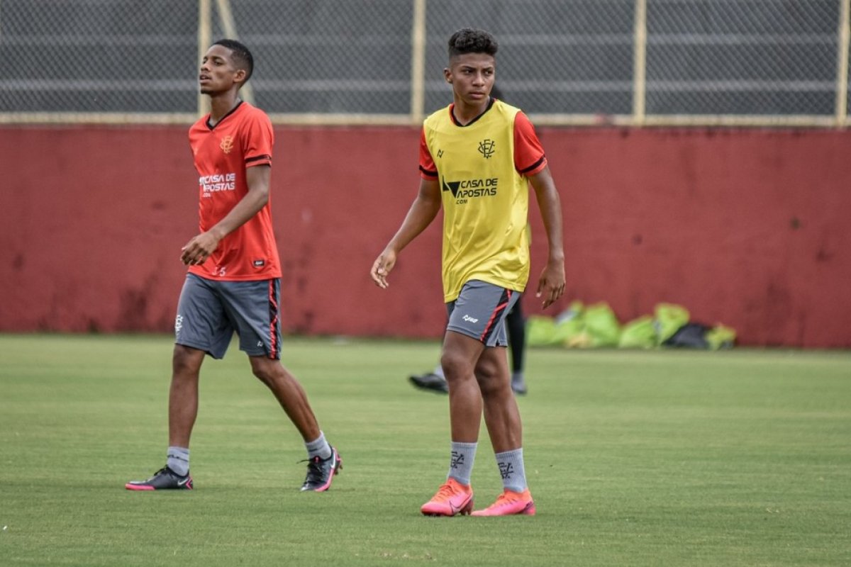 Com time reserva, Vitória quer bater lanterna hoje para voltar ao G-4 do Baianão