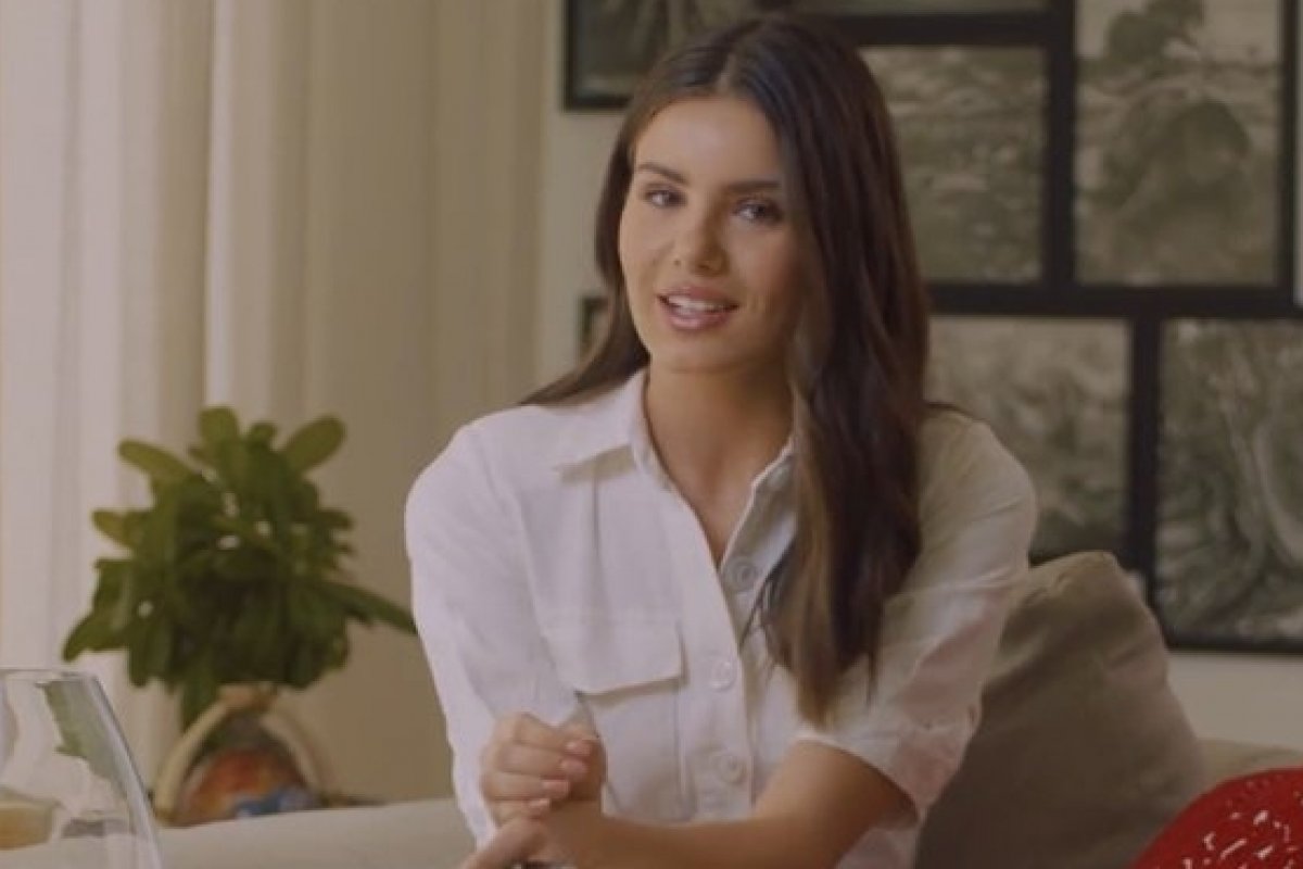 Poderosa! Camila Queiroz estrela campanha de shoppings baianos