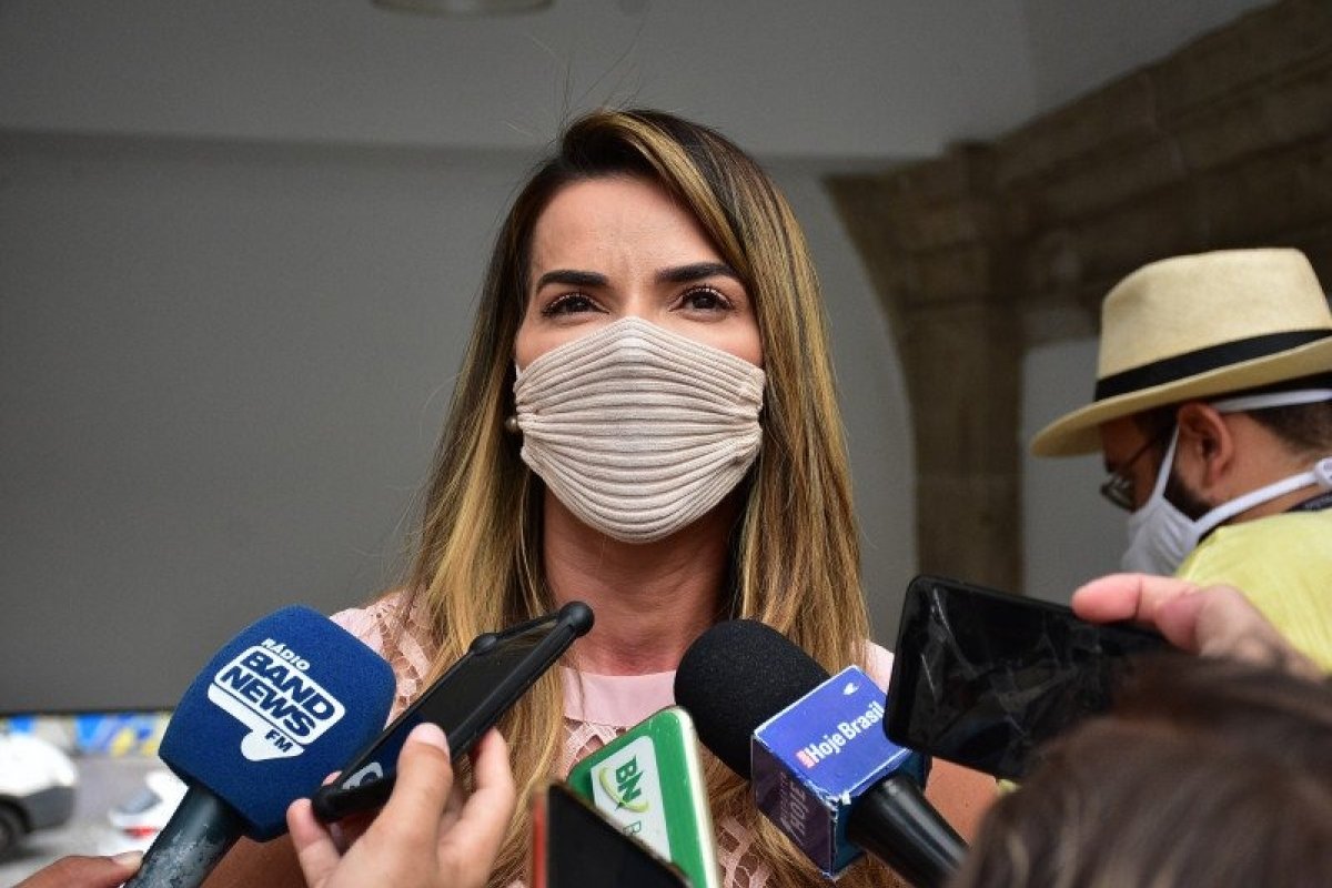 Foto de vereadora mostra o descuido com a pandemia