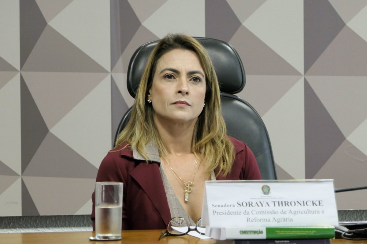 Senadora Soraya Thronicke testa posiitvo para covid-19