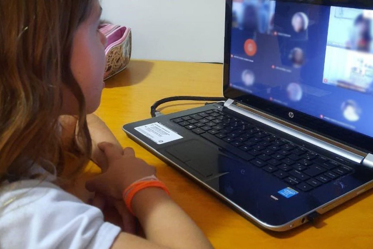 IBGE: acesso de estudantes à internet subiu para 88,1% em 2019