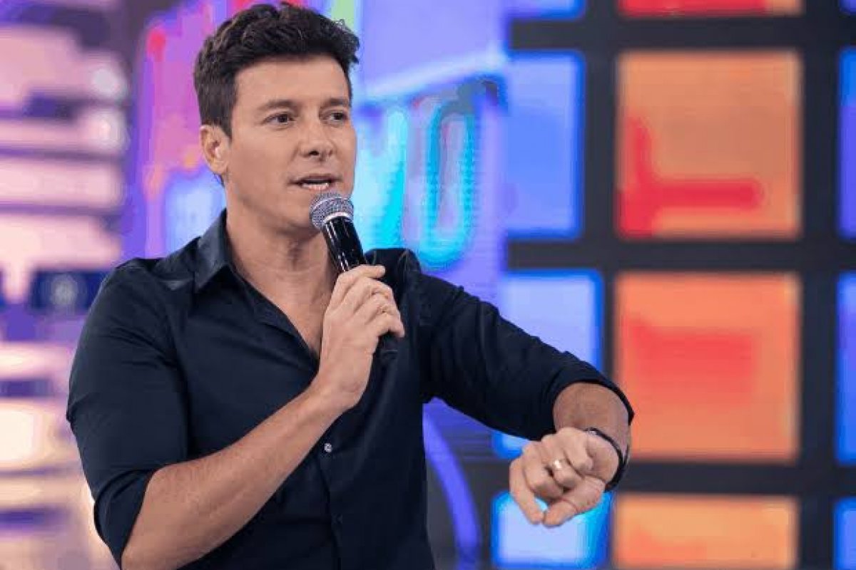 Programa Canta Comigo vira quadro do Hora do Faro! 