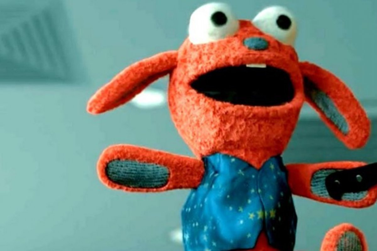 Benny Lovers You: filme de terror sobre brinquedo assassino ganha trailer