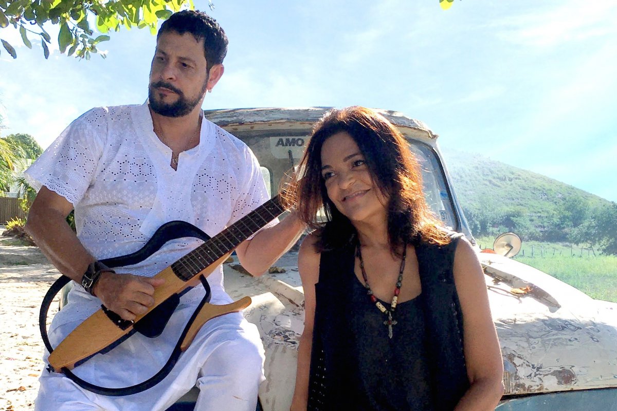Sylvia Patrícia e Edu Casanova realizam musical que vai apresentar o projeto Dose Dupla, feito por eles durante o período de pandemia, em 2020