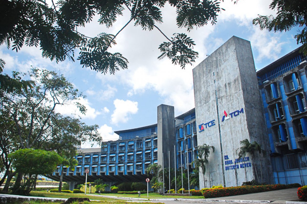 TCE: novos critérios são aplicados em contratos de gestão na Bahia