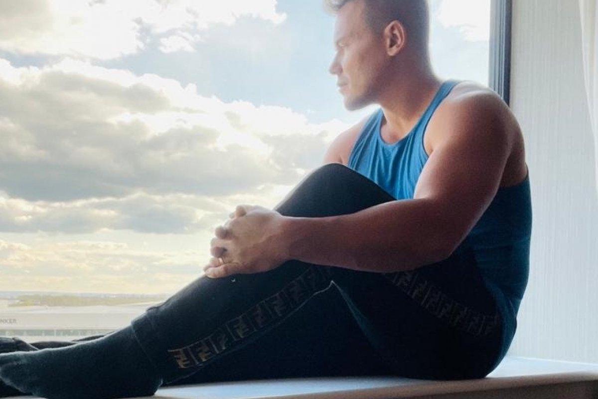 Em isolamento obrigatório, 15 pessoas testam positivo em hotel antes de entrar no Reino Unido