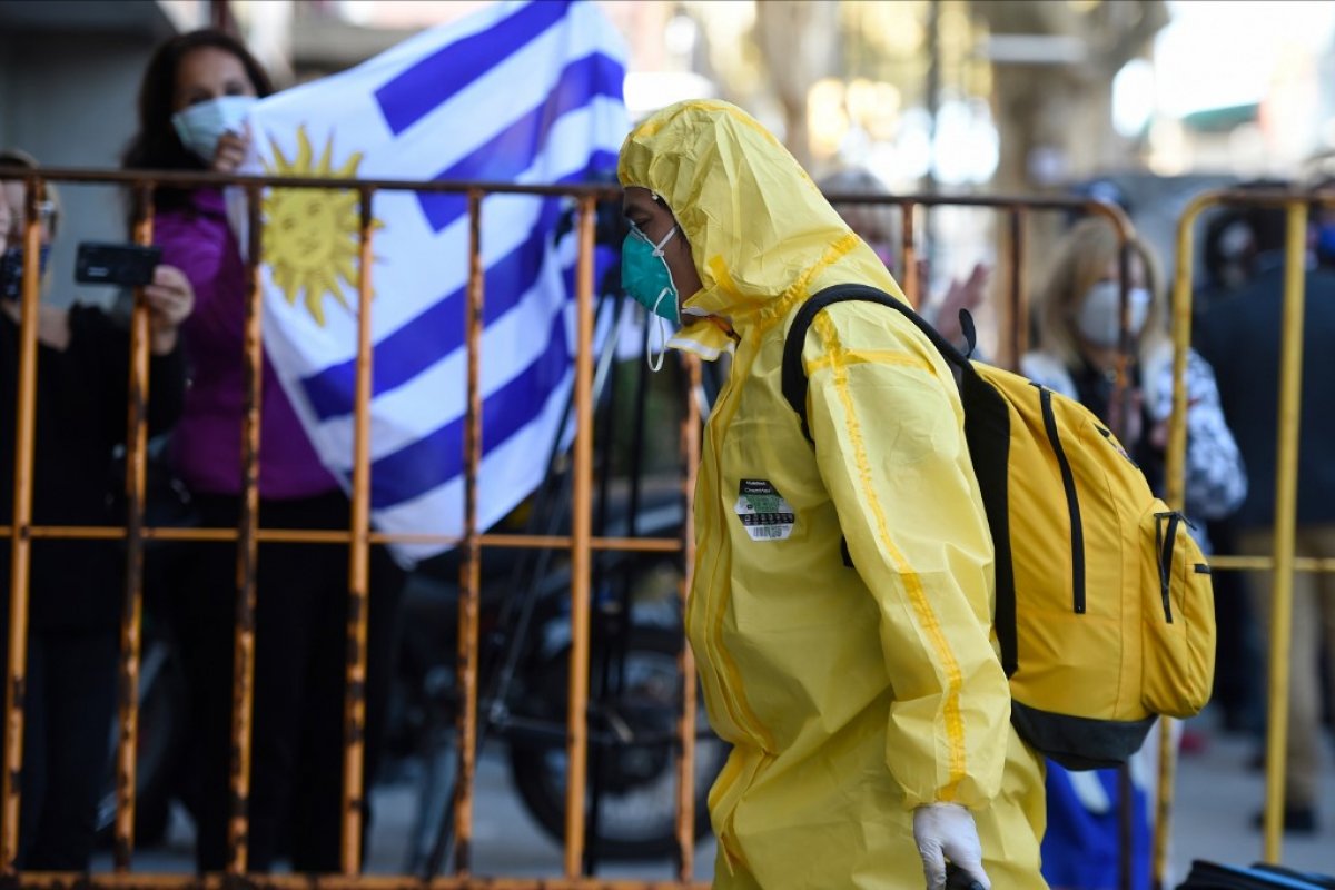 Uruguai possui a maior taxa de novos casos diários da Covid-19 no mundo