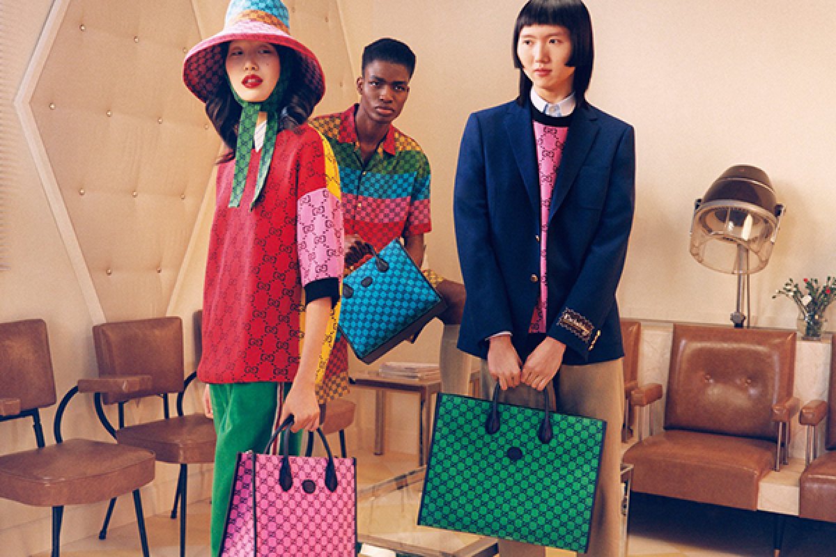 Gucci aposta em  bolsas coloridas em nova coleção!