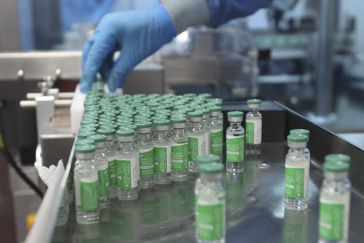 Chefe do Instituto Serum pede a Biden que encerre embargo de matérias-primas