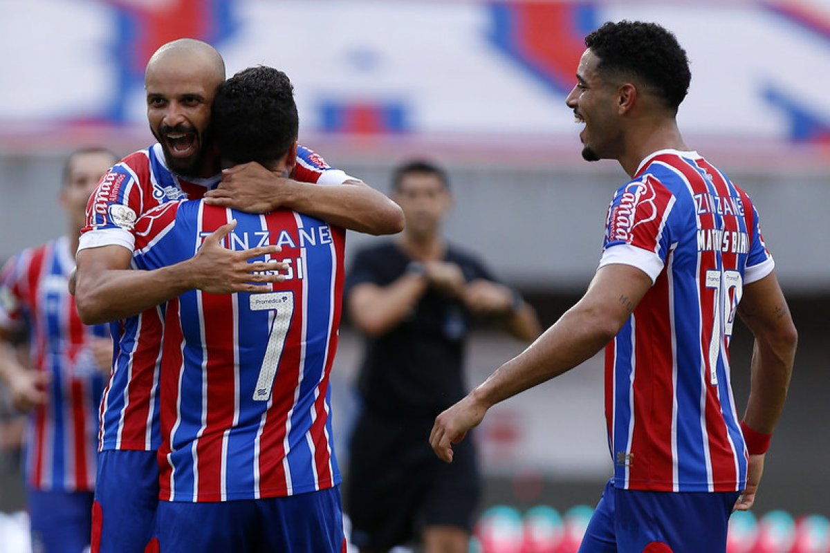 Bahia goleia CRB em Pituaçu e avança para as semis da Copa do Nordeste