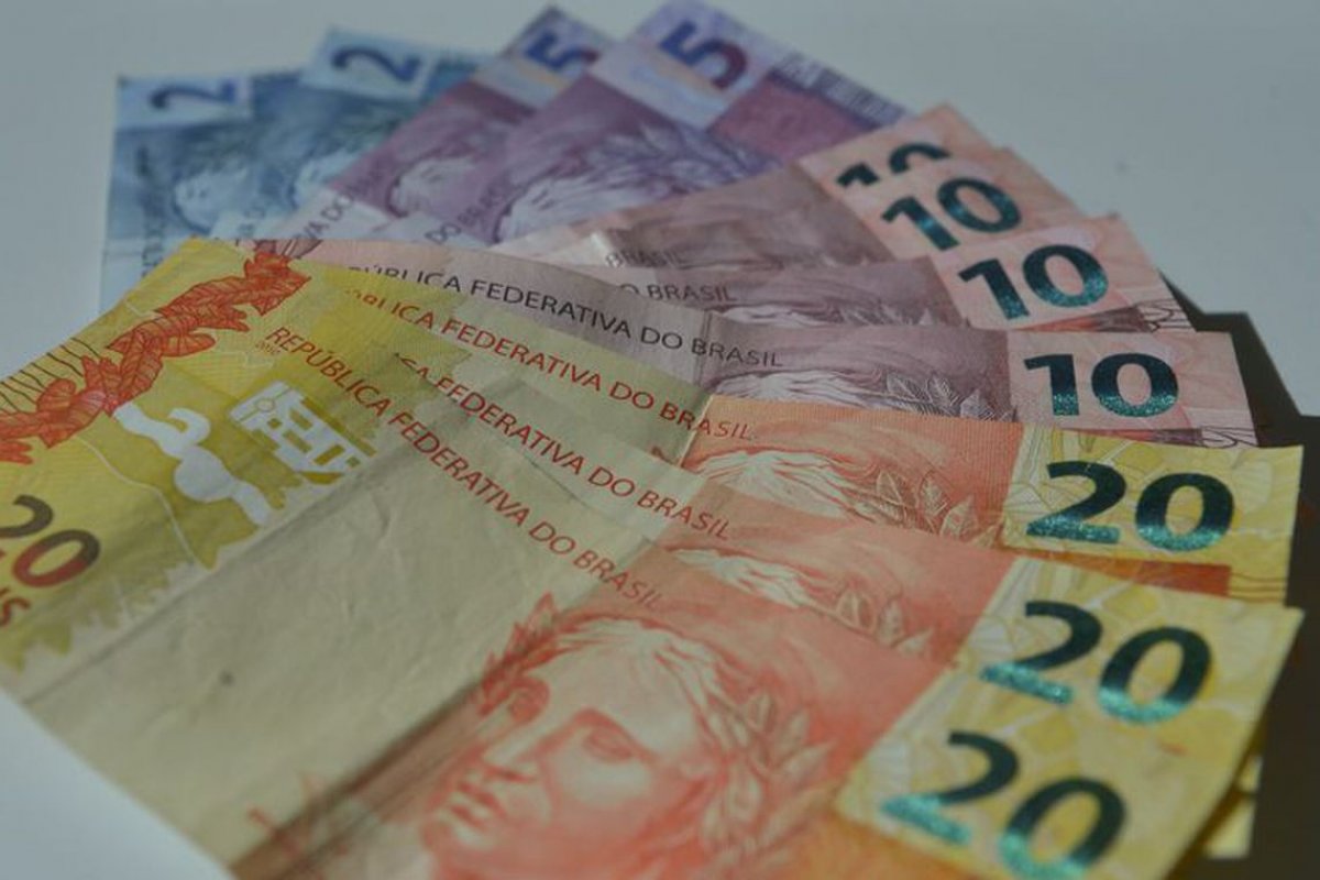 Governo Federal propõe salário mínimo de R$ 1.039 em 2020