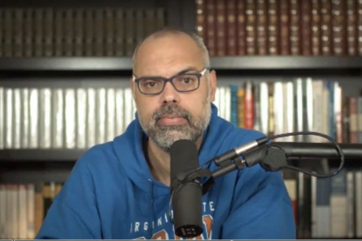 Justiça condena diretor da "IstoÉ" a indenizar Allan dos Santos por danos morais