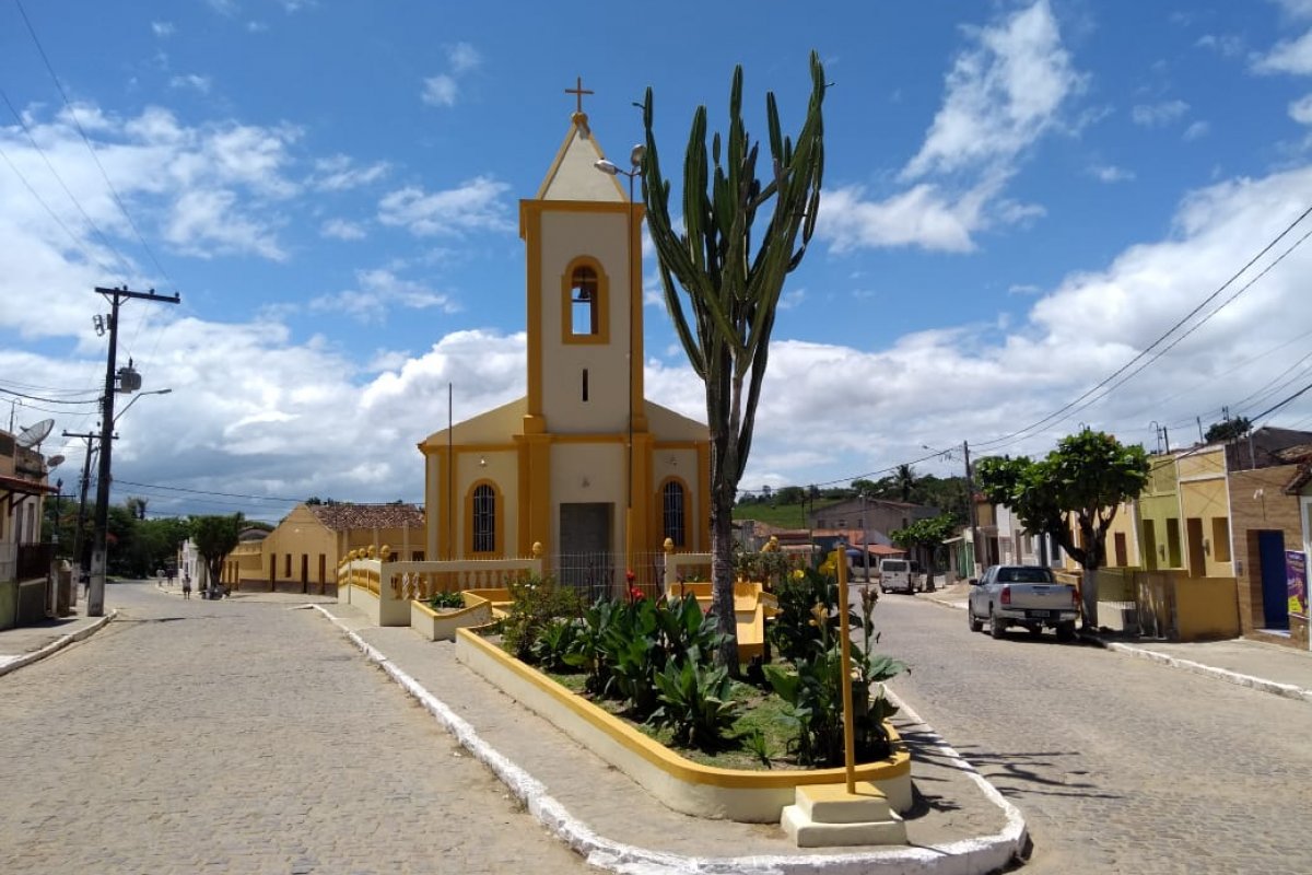 Homem suspeito de cometer violência doméstica é preso por porte ilegal de arma no norte da Bahia