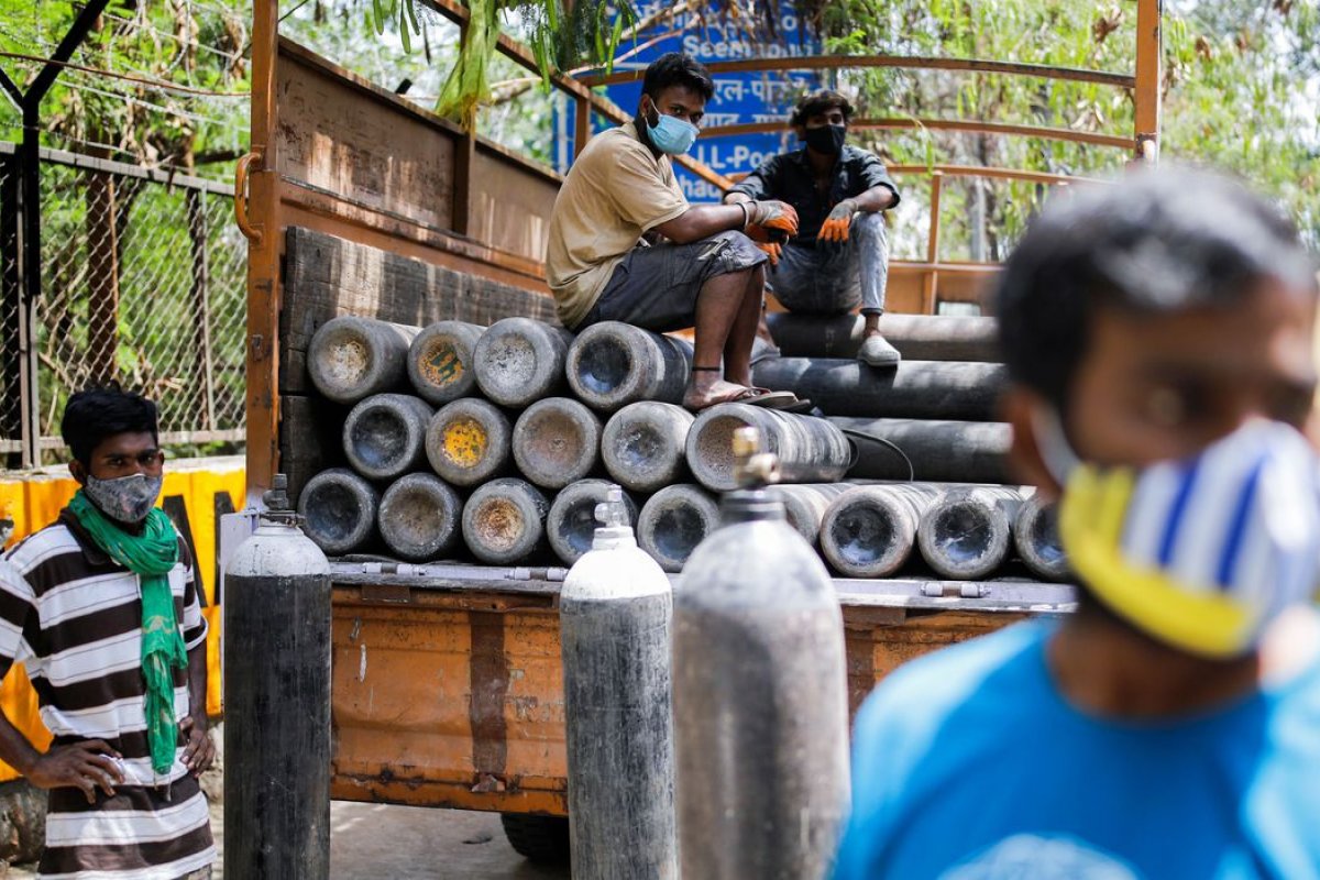 Covid-19: Índia decreta lockdown após sistema de saúde entrar em colapso