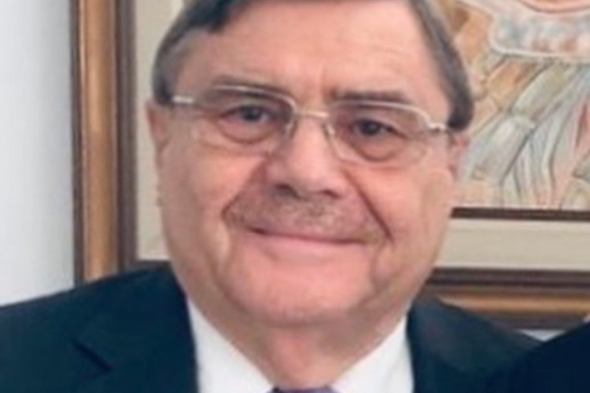 Saul Quadros, ex-presidente da OAB-BA, está internado com Covid-19, em Salvador