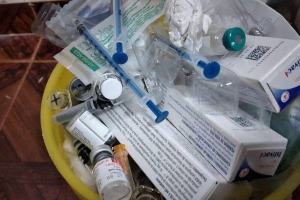 Enfermeiros argentinos são presos por furto de doses contra Covid-19 e vacinação clandestina