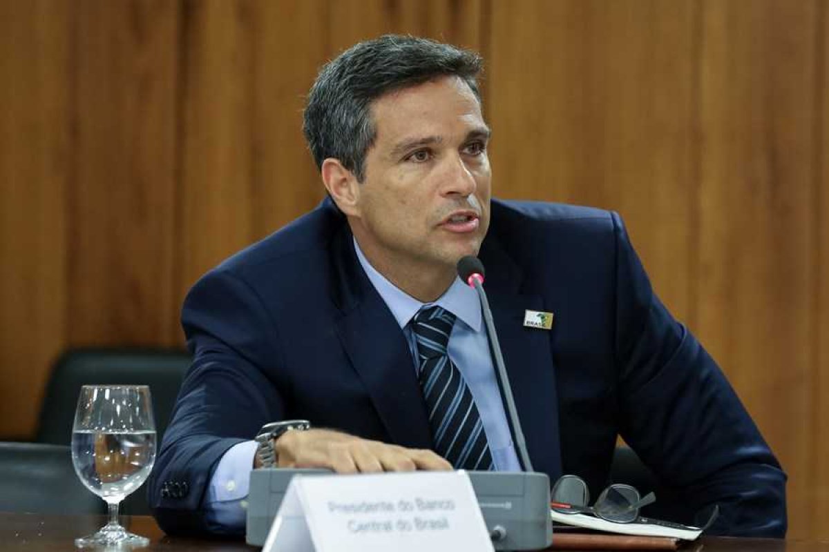 Bolsonaro nomeia Campos Neto e outros sete diretores para o comando o Banco Central